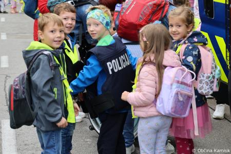 Otroci kamniških šol in vrtcev rajali na Glavnem trgu in se učili o trajnostni mobilnosti (82)